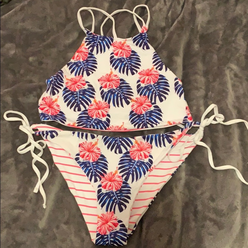 Cupshe REVERSIBLE swimsuit